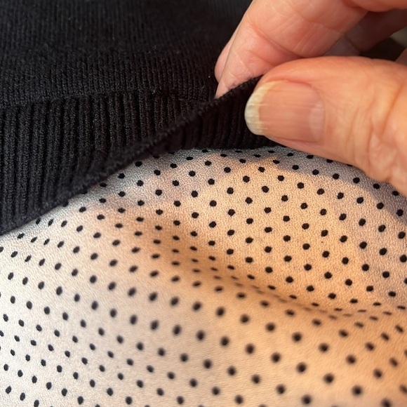 Adrianna Papell Layered Sweater in Black with Chifffon blush Blouse w/ dots Sz M - Picture 7 of 7